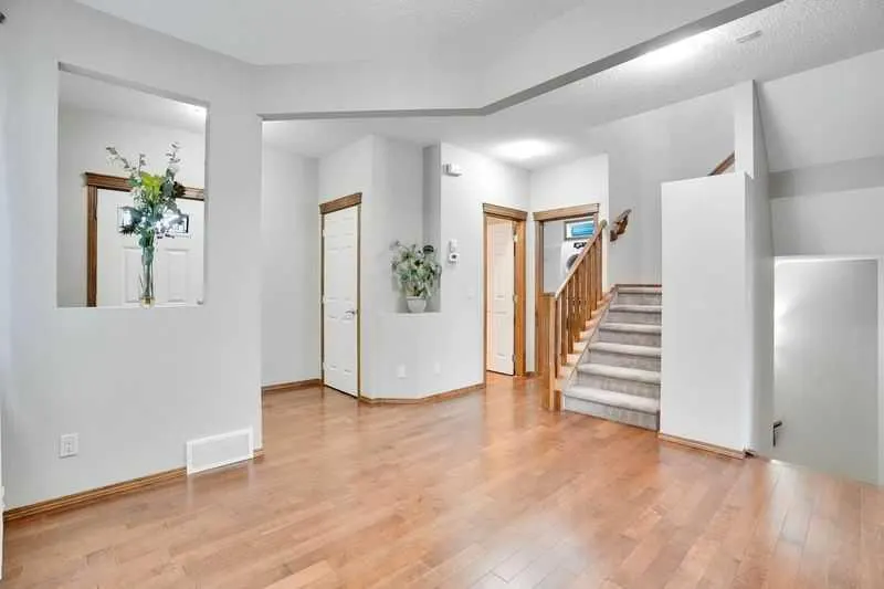 117 Walden Square SE