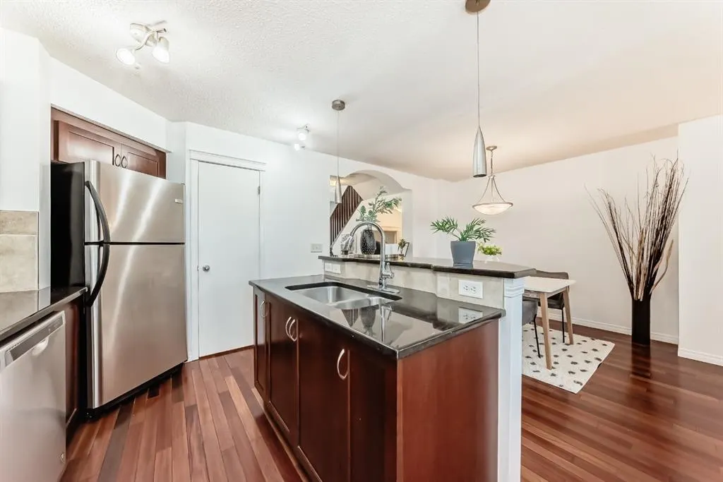 199 Auburn Bay Heights SE
