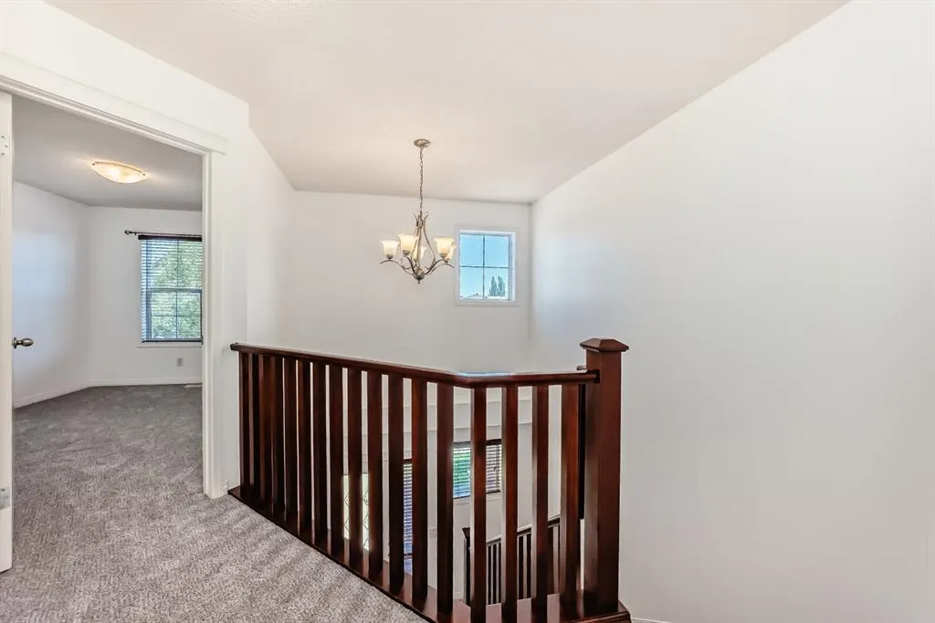 199 Auburn Bay Heights SE
