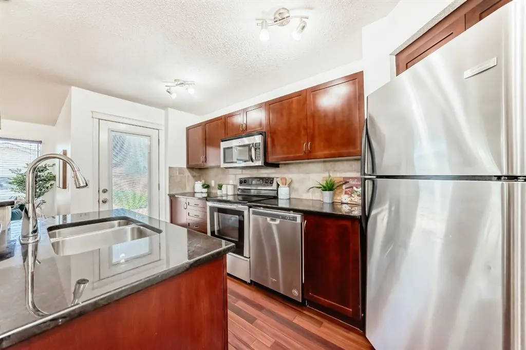 199 Auburn Bay Heights SE