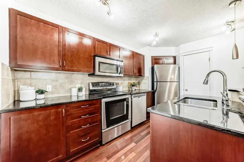 199 Auburn Bay Heights SE
