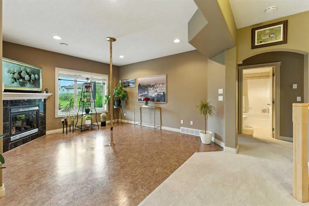 110 West Creek Springs
