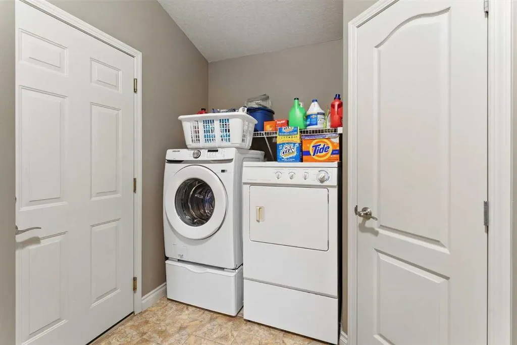 110 West Creek Springs