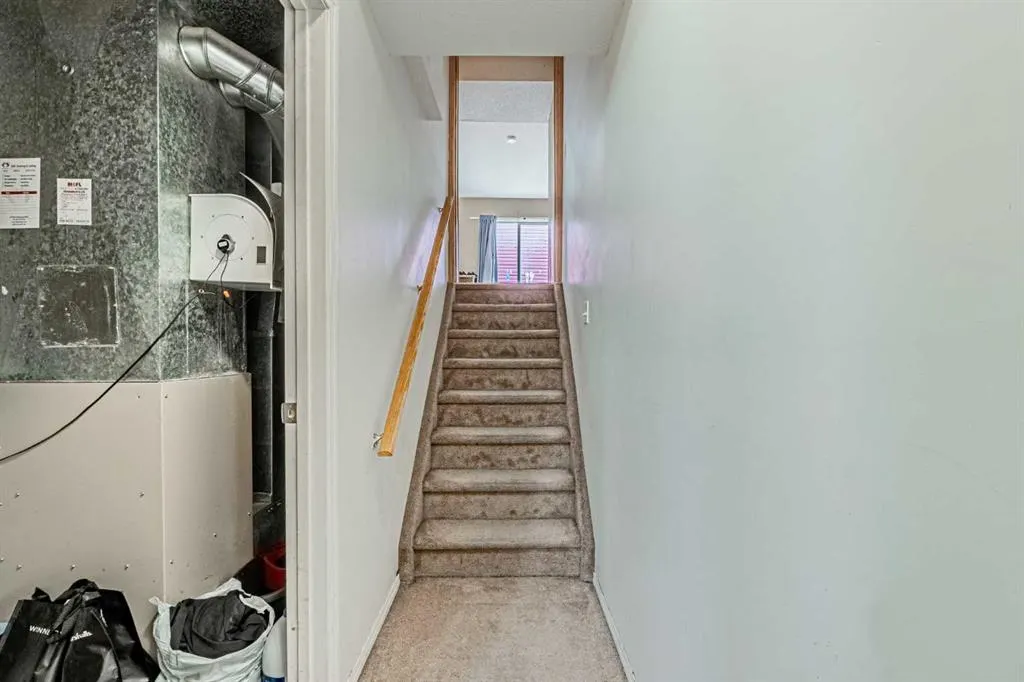 65 Martinvalley Road NE