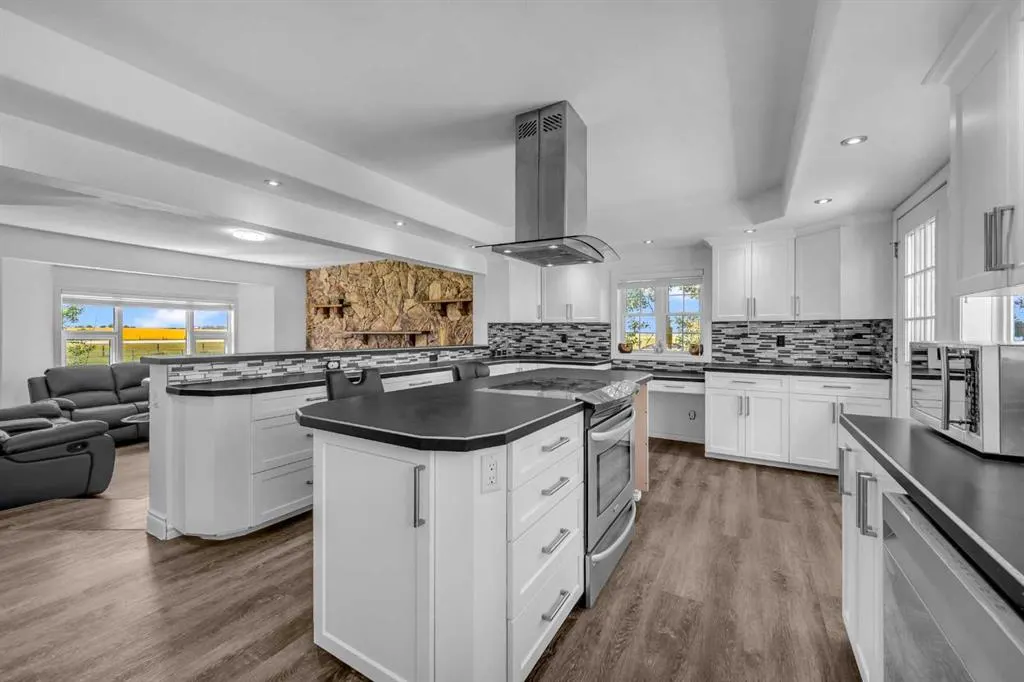 251056 Range Road 272