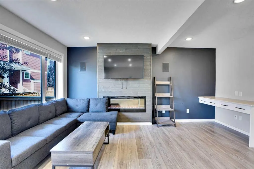 2400 Ravenswood View SE, #602
