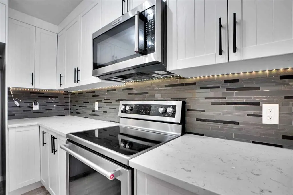 2400 Ravenswood View SE, #602