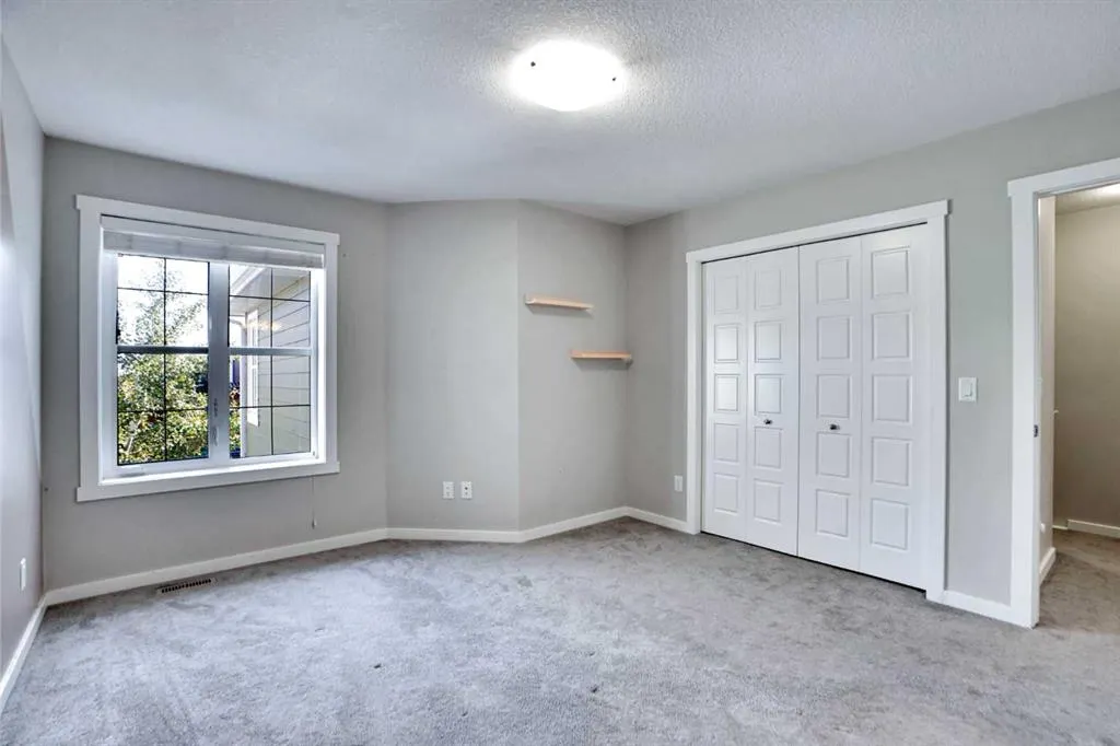 2400 Ravenswood View SE, #602