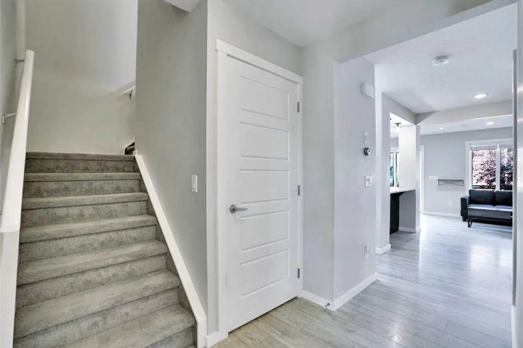 2400 Ravenswood View SE, #602