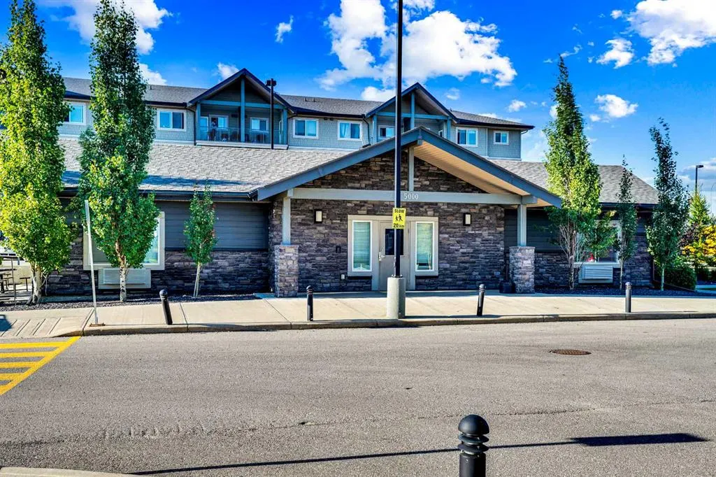 181 Skyview Ranch Manor NE, #1107