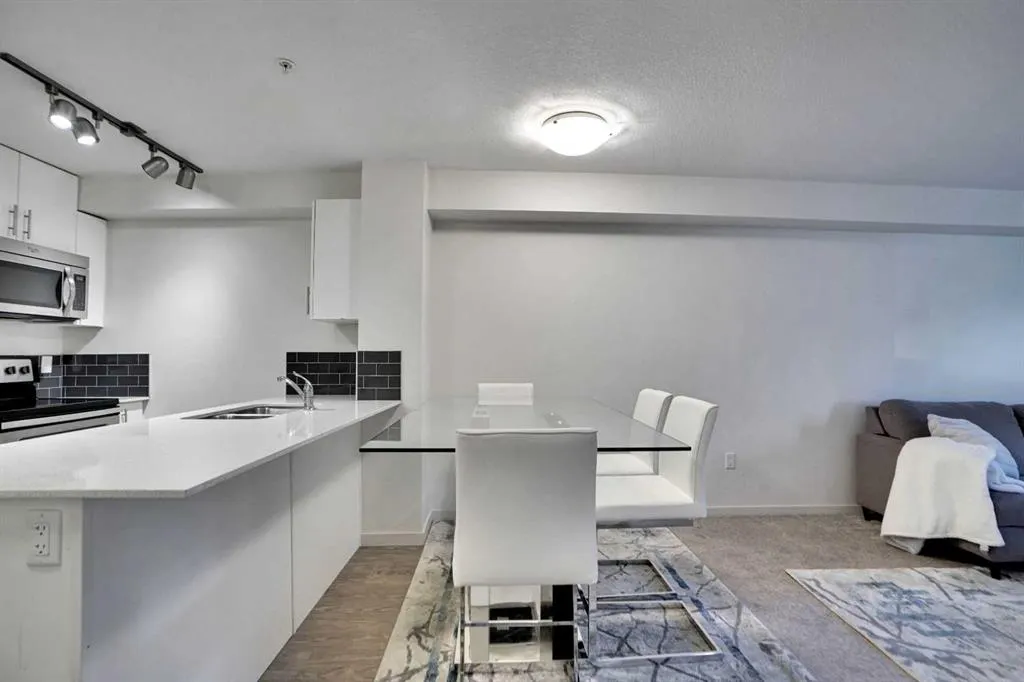 181 Skyview Ranch Manor NE, #1107