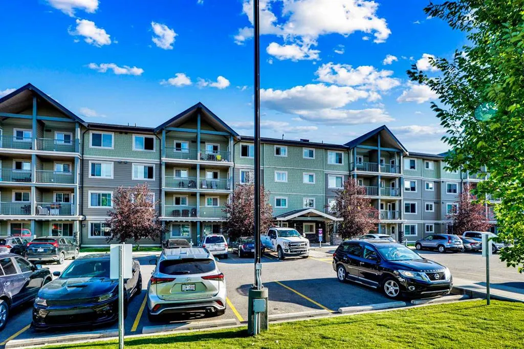181 Skyview Ranch Manor NE, #1107