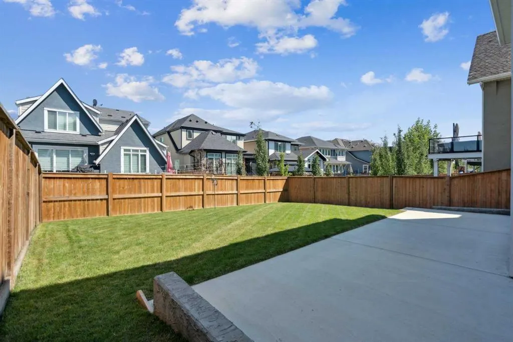 216 Masters Cove SE