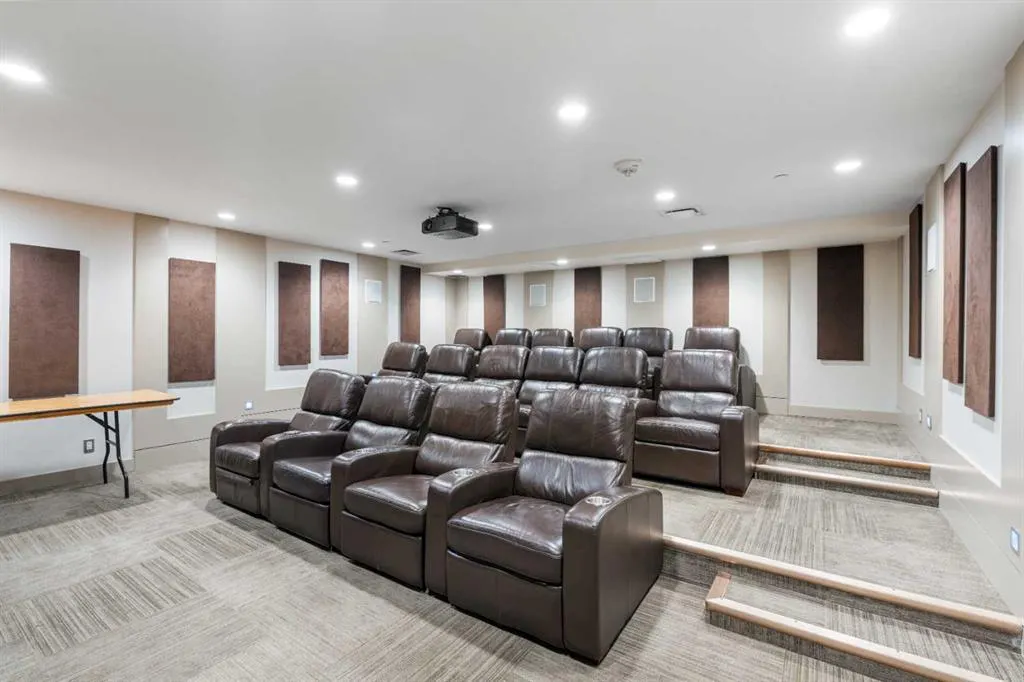128 2 Street SW, #102