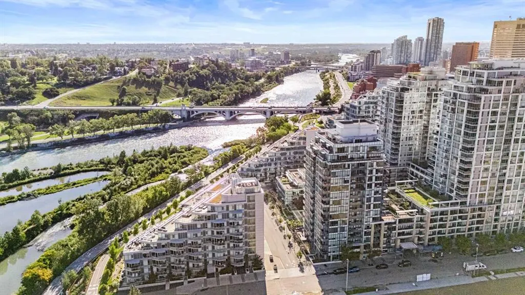 128 2 Street SW, #102