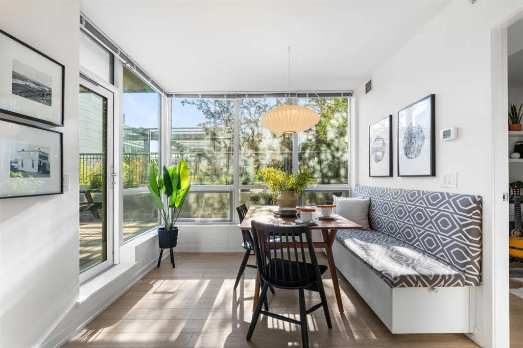 128 2 Street SW, #102