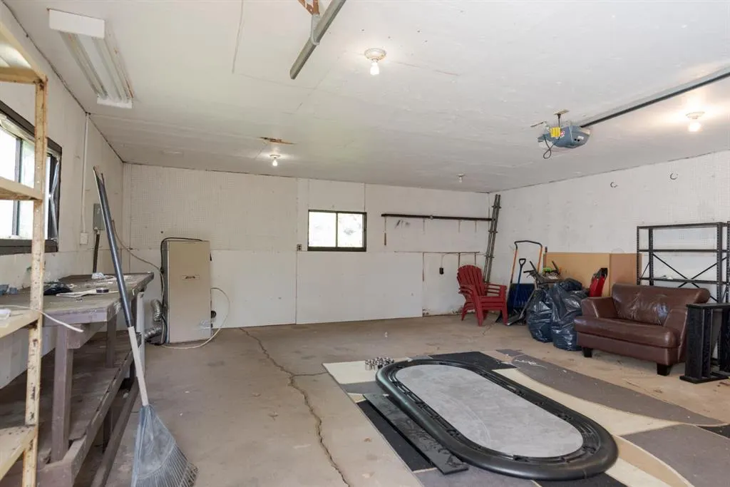 453 Signal Road