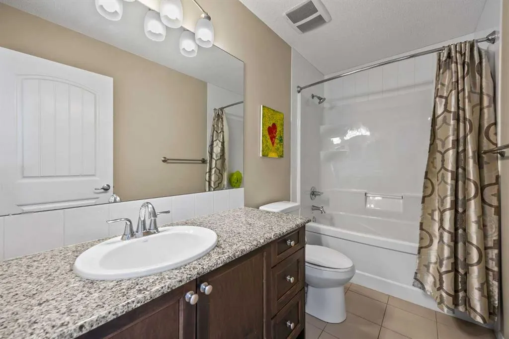 184 Cougar Ridge Manor SW