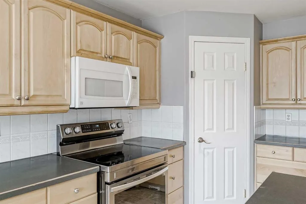 16 Mckinley Road SE