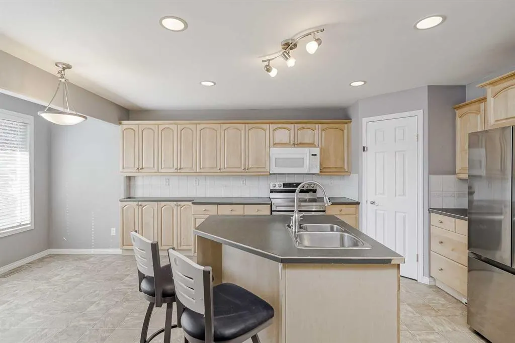 16 Mckinley Road SE