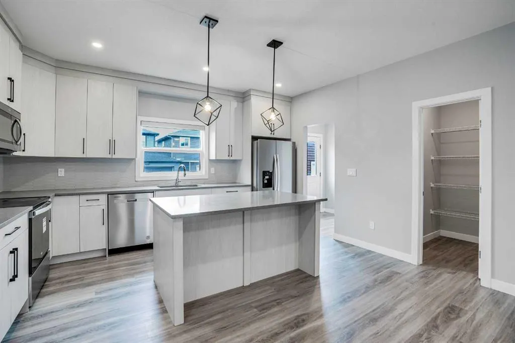 62 Midtown SW