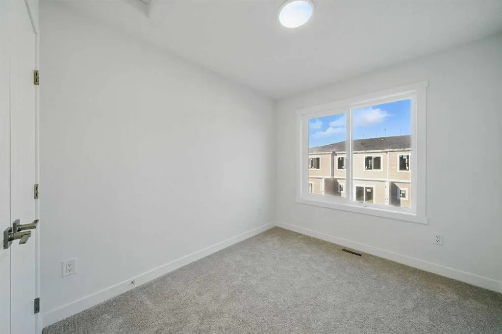 75 cornerstone Row NE, #106