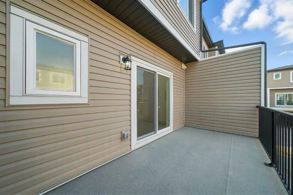 75 cornerstone Row NE, #106