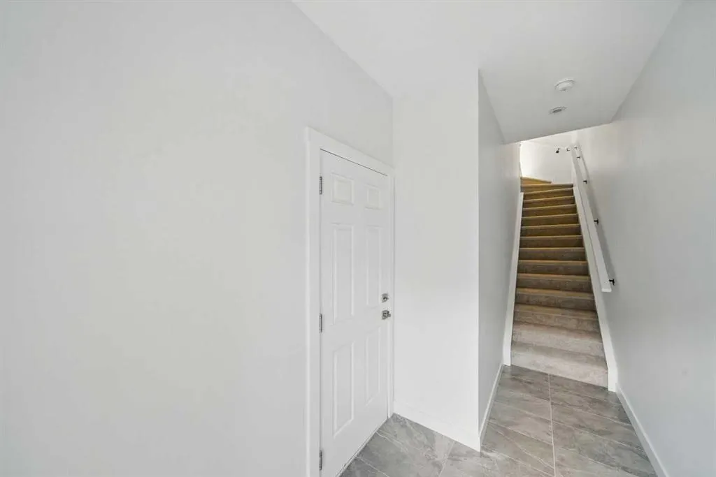 75 cornerstone Row NE, #106