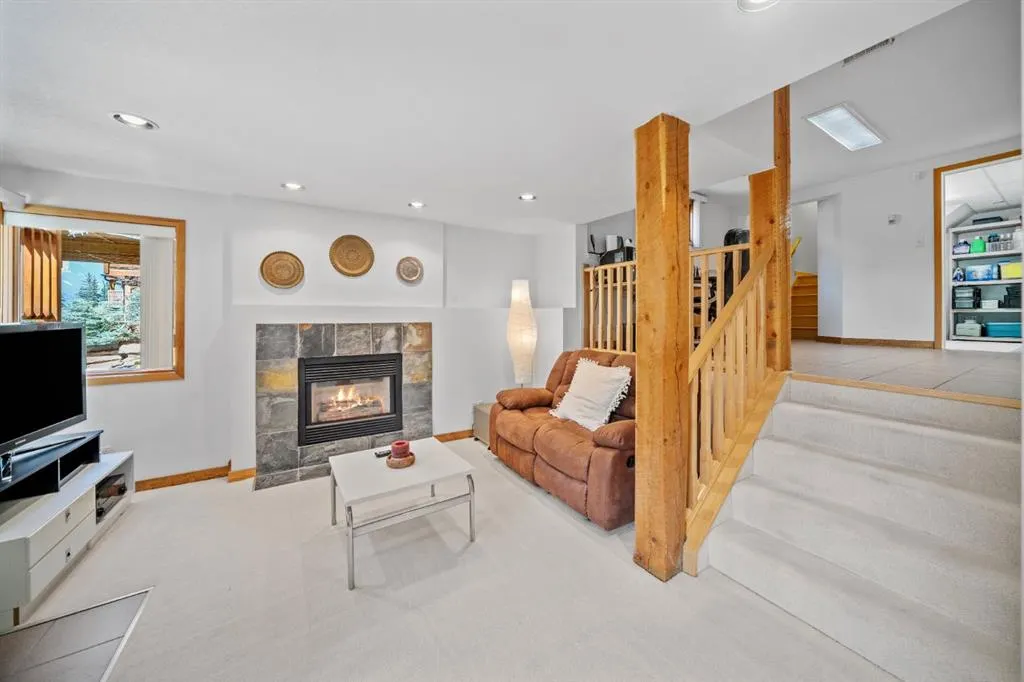 221 Benchlands Terrace