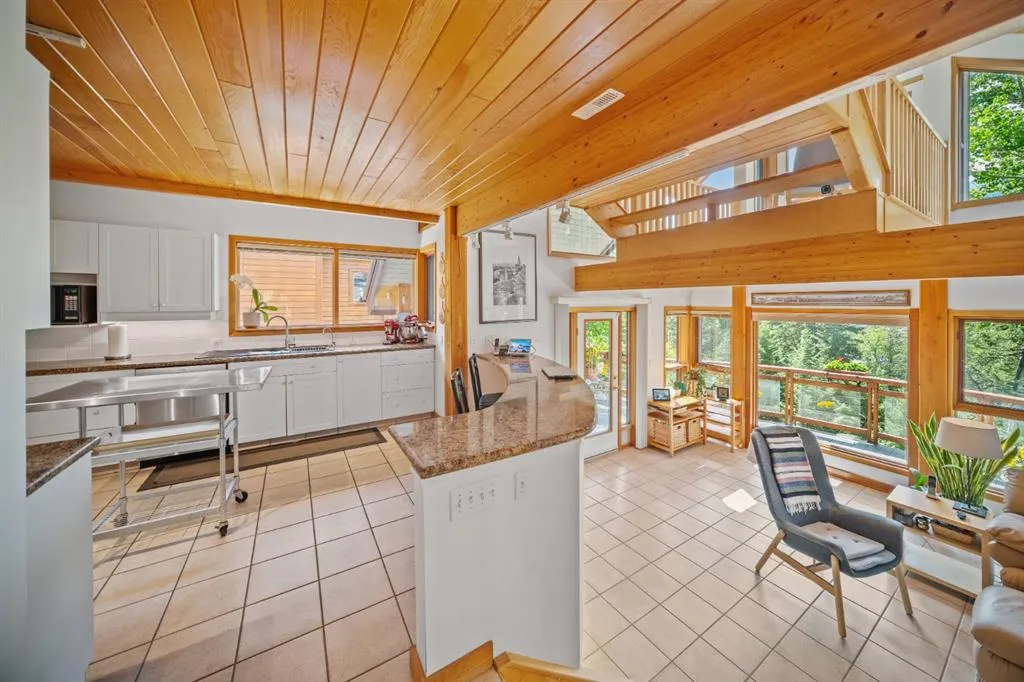 221 Benchlands Terrace