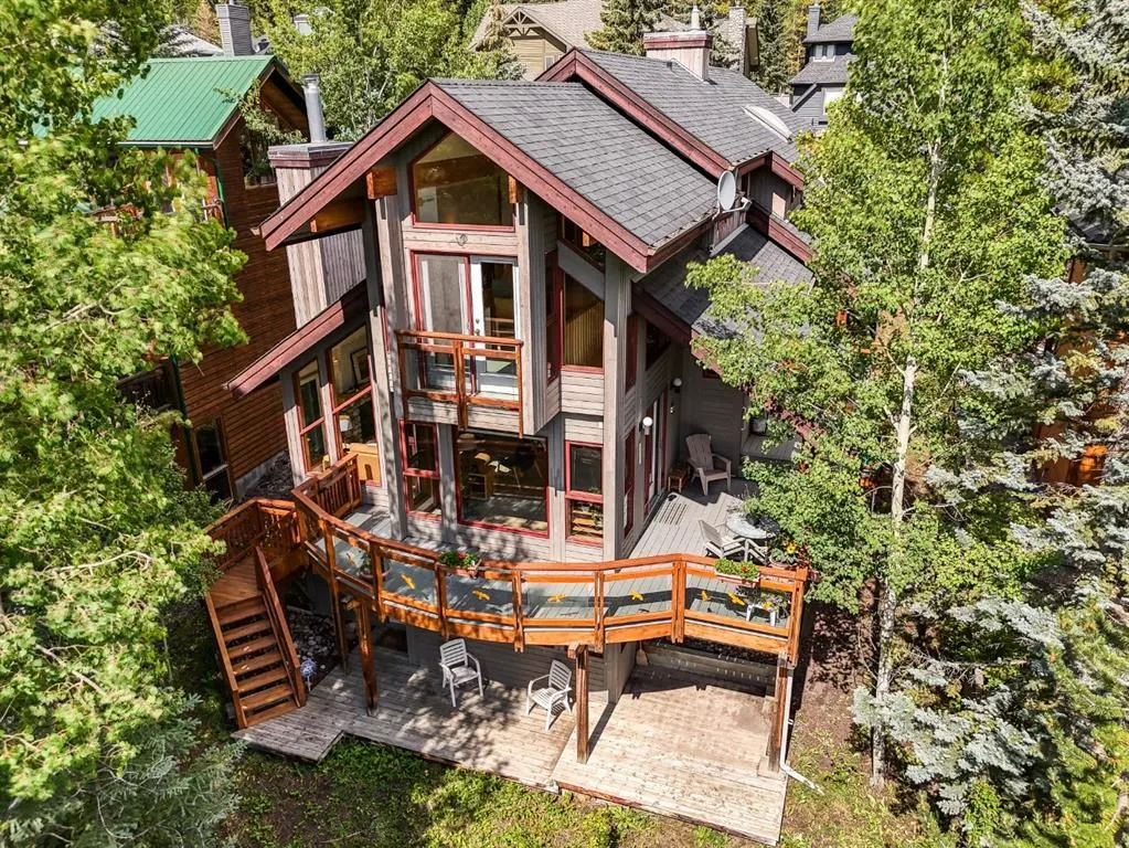 221 Benchlands Terrace