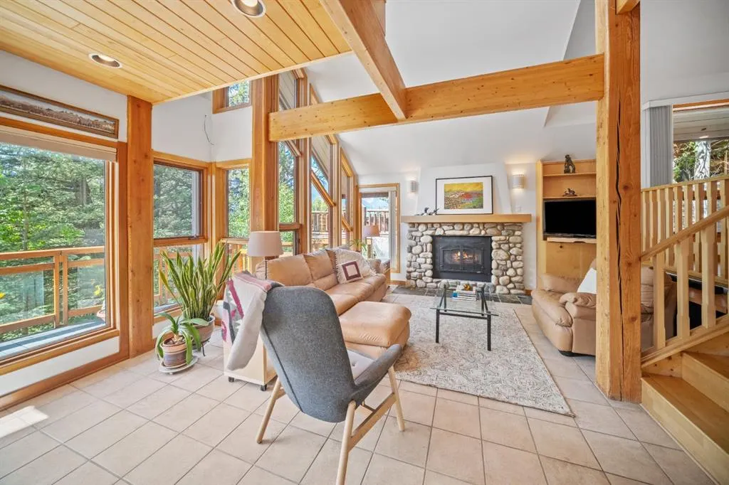 221 Benchlands Terrace