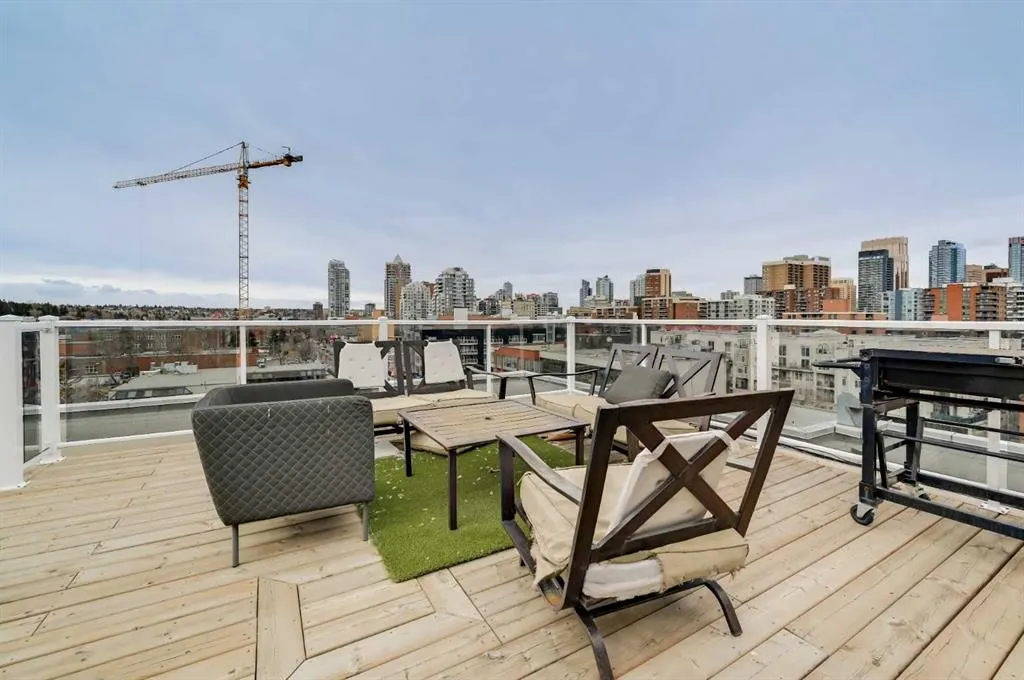 519 17 Avenue SW, #810
