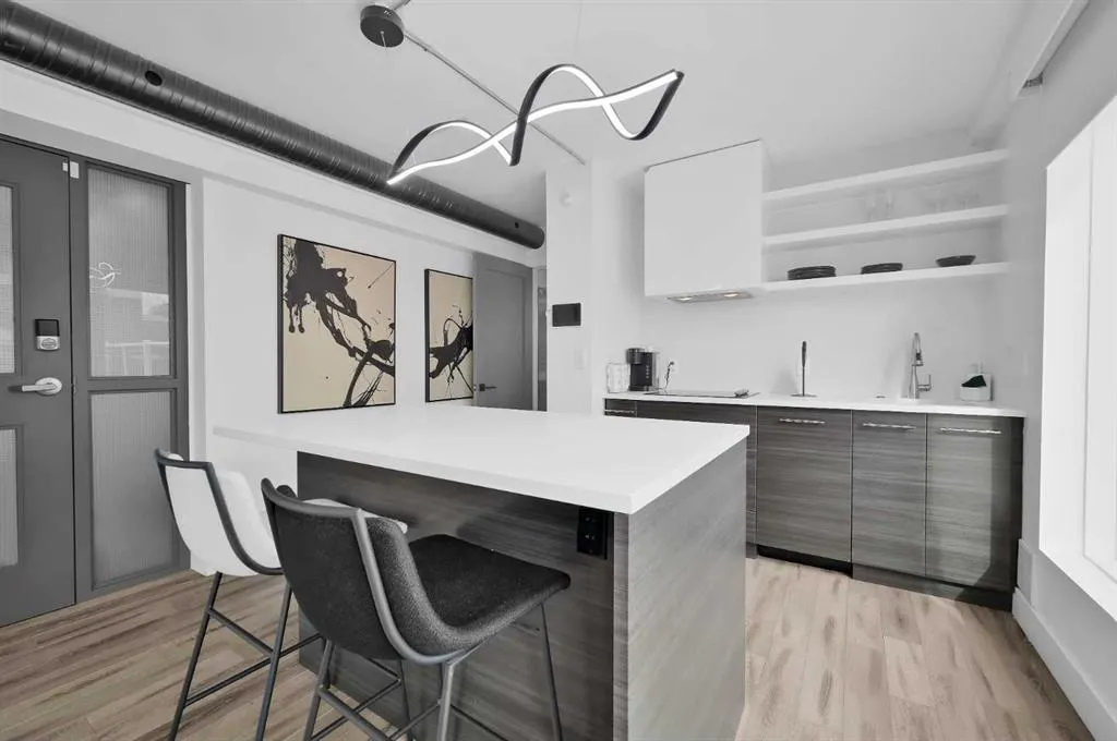 519 17 Avenue SW, #810