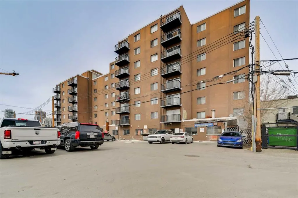 519 17 Avenue SW, #810
