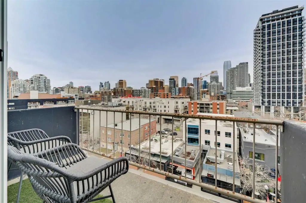 519 17 Avenue SW, #810