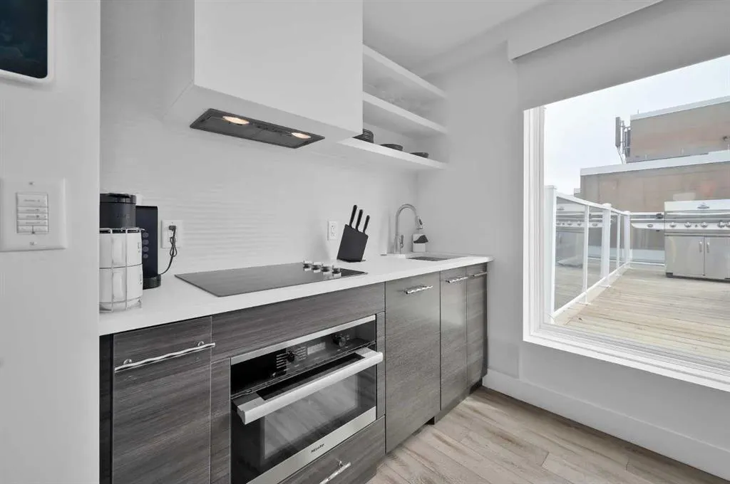 519 17 Avenue SW, #810