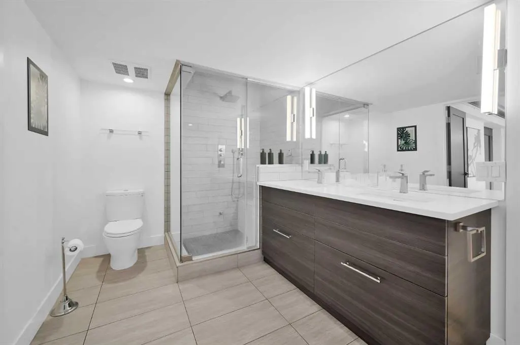 519 17 Avenue SW, #810