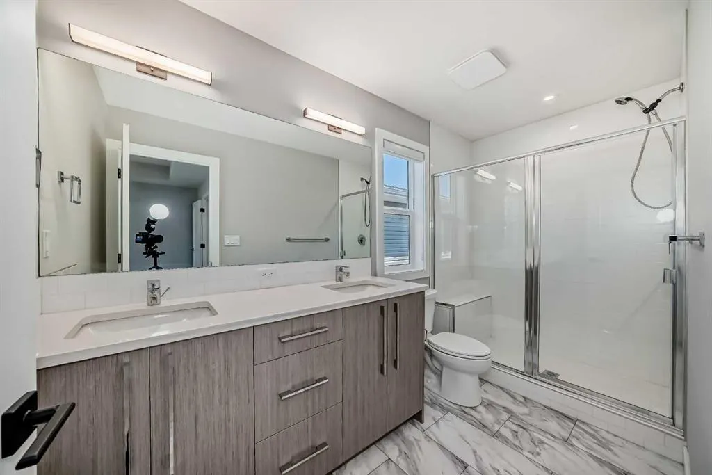 194 dawson harbour Hill