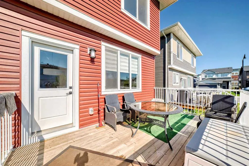 194 dawson harbour Hill