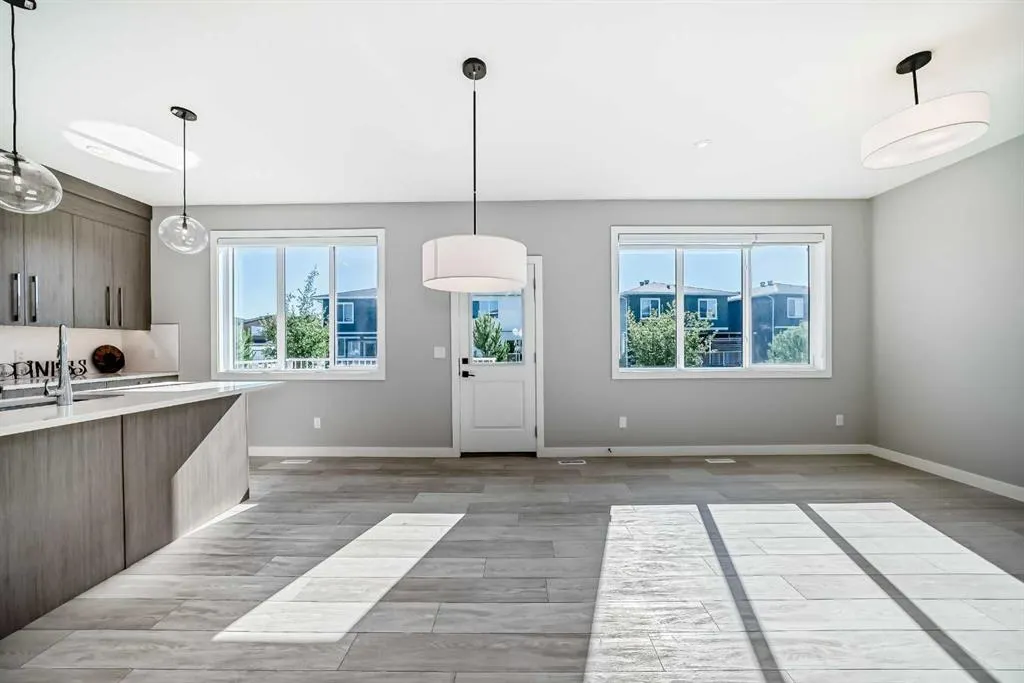 194 dawson harbour Hill