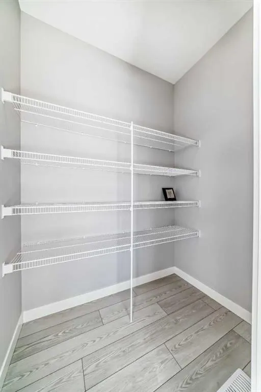 194 dawson harbour Hill