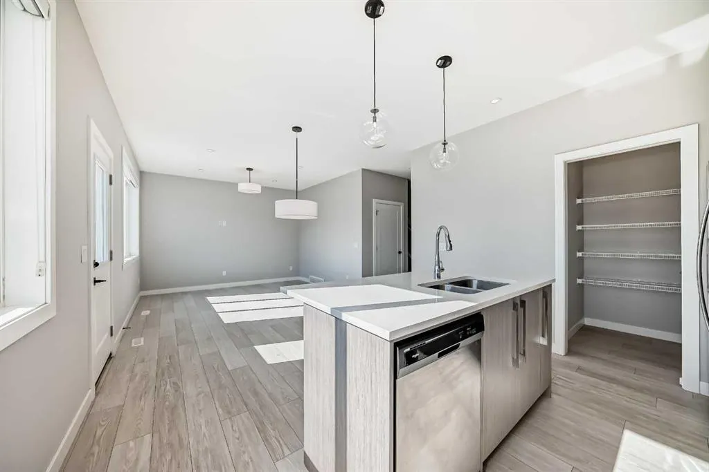194 dawson harbour Hill