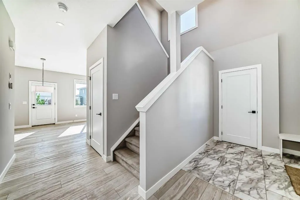 194 dawson harbour Hill