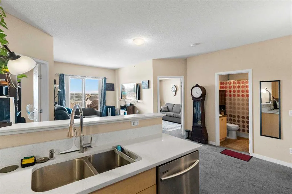 1140 Taradale Drive NE, #1404
