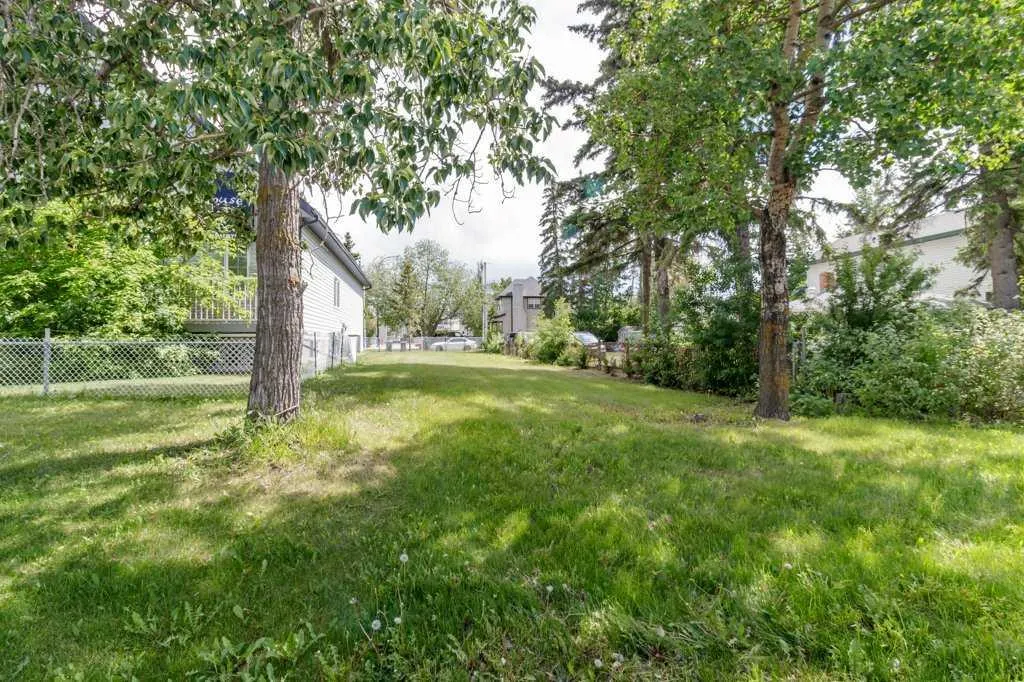 4003 Lakeshore Drive