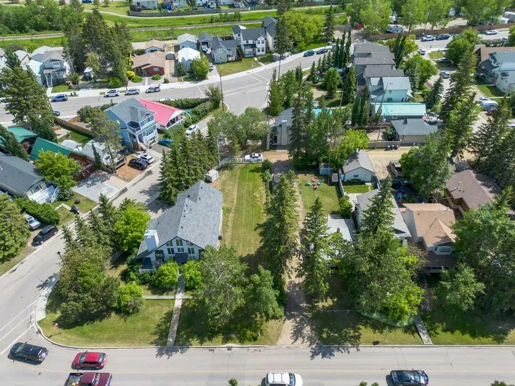 4003 Lakeshore Drive