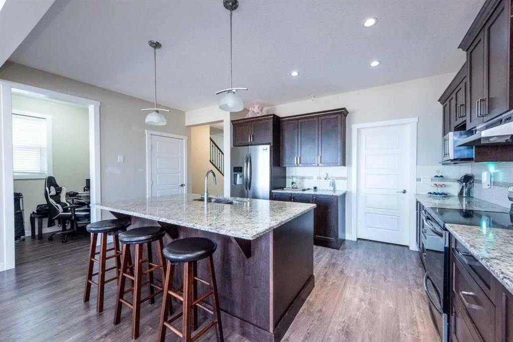 149 Williamstown Park NW