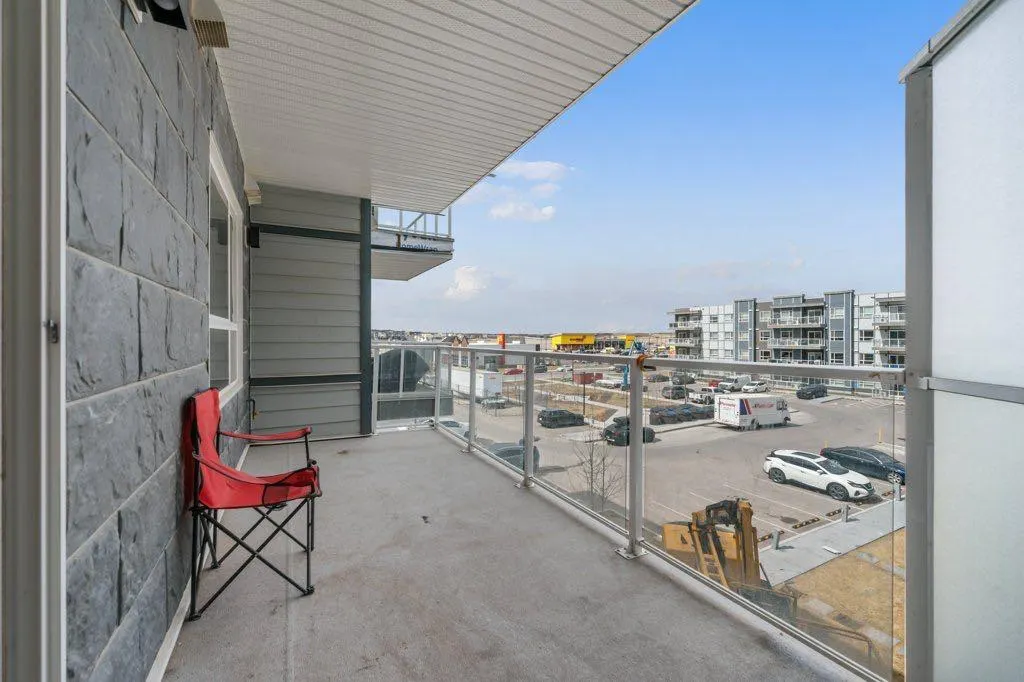 40 Carrington Plaza NW, #319