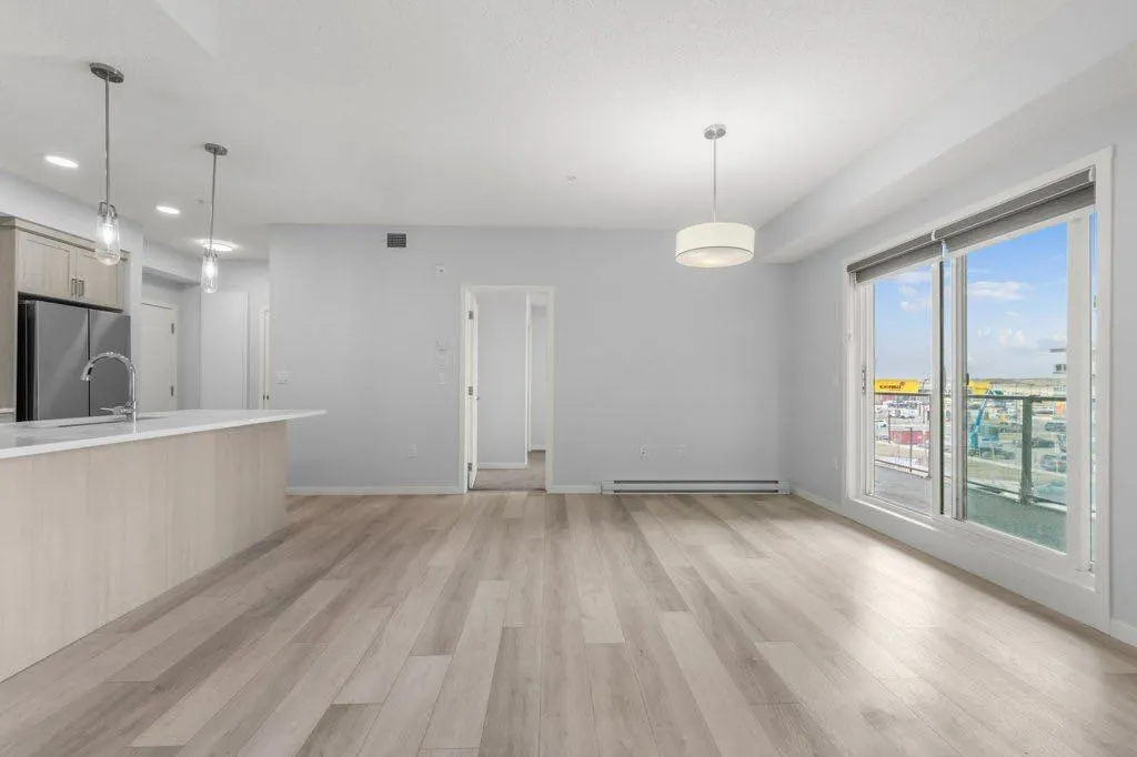 40 Carrington Plaza NW, #319